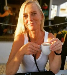 Catherine, 44 ans, hétérosexuel, Femmes, Bergerac, Aquitaine-Limousin-Poitou-Charentes, France
