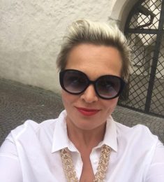 Audrey, 44 ans, hétérosexuel, Femmes, Angoulême, Aquitaine-Limousin-Poitou-Charentes, France