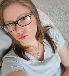 Floriane, 38 ans, hétérosexuel, Femmes, Oyonnax, Auvergne-Rhône-Alpes, France