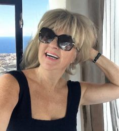ludivine, 66 ans, hétérosexuel, Femmes, Saint-Egreve, Auvergne-Rhône-Alpes, France