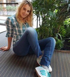 Cynthia, 36 ans, hétérosexuel, Femmes, Lons-le-Saunier, Bourgogne-Franche-Comté, France