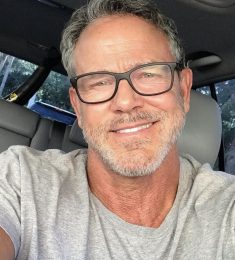 Eric, 56 ans, hétérosexuel, Hommes, Aix-en-Provence, Provence-Alpes-Côte d\'Azur, France