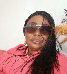 Loulou, 56 ans, hétérosexuel, Femmes, Abidjan, Lagunes, Côte d\'Ivoire
