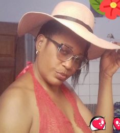 Nely, 50 ans, hétérosexuel, Femmes, Douala, Littoral, Cameroun