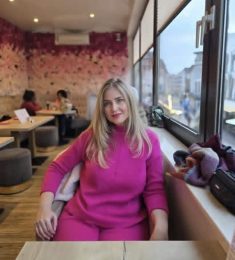 viviane, 48 ans, hétérosexuel, Femmes, Courbevoie, Ile-de-France, France