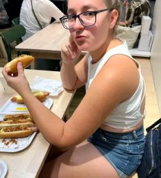 Christine Digne, 33 ans, hétérosexuel, Femmes, Lyon, Auvergne-Rhône-Alpes, France