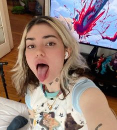 Mélanie, 27 ans, hétérosexuel, Femmes, Bordeaux, Aquitaine-Limousin-Poitou-Charentes, France