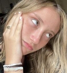 Astrid, 28 ans, hétérosexuel, Femmes, Asnières-sur-Seine, Ile-de-France, France