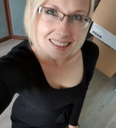 Delphine morneau, 46 ans, Lesbienne / Gay, Femmes