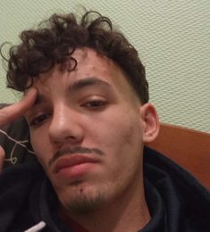 Dahaoui, 18 ans, hétérosexuel, Hommes, Saint-Quentin, Nord-Pas-de-Calais-Picardie, France