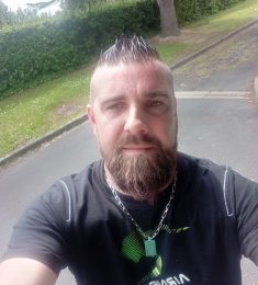 Bastien, 38 ans, hétérosexuel, Hommes, Royan, Aquitaine-Limousin-Poitou-Charentes, France