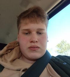 Loïc, 19 ans, hétérosexuel, Hommes, Calais, Nord-Pas-de-Calais-Picardie, France
