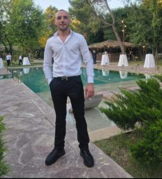 Aleks, 32 ans, hétérosexuel, Hommes, Besançon, Bourgogne-Franche-Comté, France