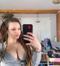 Raimate Dive, 32 ans, hétérosexuel, Femmes, Fougères, Bretagne, France