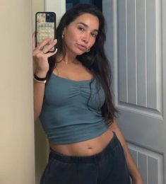 Alicia, 28 ans, hétérosexuel, Femmes, Annecy-le-Vieux, Auvergne-Rhône-Alpes, France