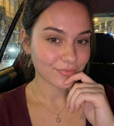 Eva, 21 ans, hétérosexuel, Femmes, Cenon, Aquitaine-Limousin-Poitou-Charentes, France