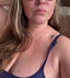 liella10., 48 ans, hétérosexuel, Femmes, Metz, Alsace-Champagne-Ardenne-Lorraine, France