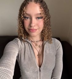 Sarah Lewis, 29 ans, hétérosexuel, Femmes, Caen, Normandie, France