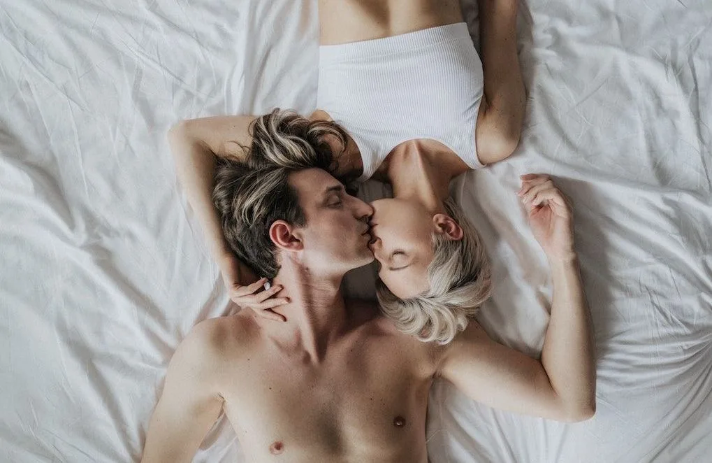 Fantasmes sexuels et désir dans les relations adultes