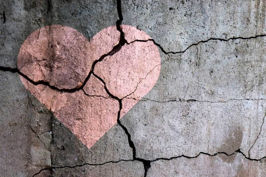 Illustration d’une relation atypique marquée par le flou et l’absence de structure claire