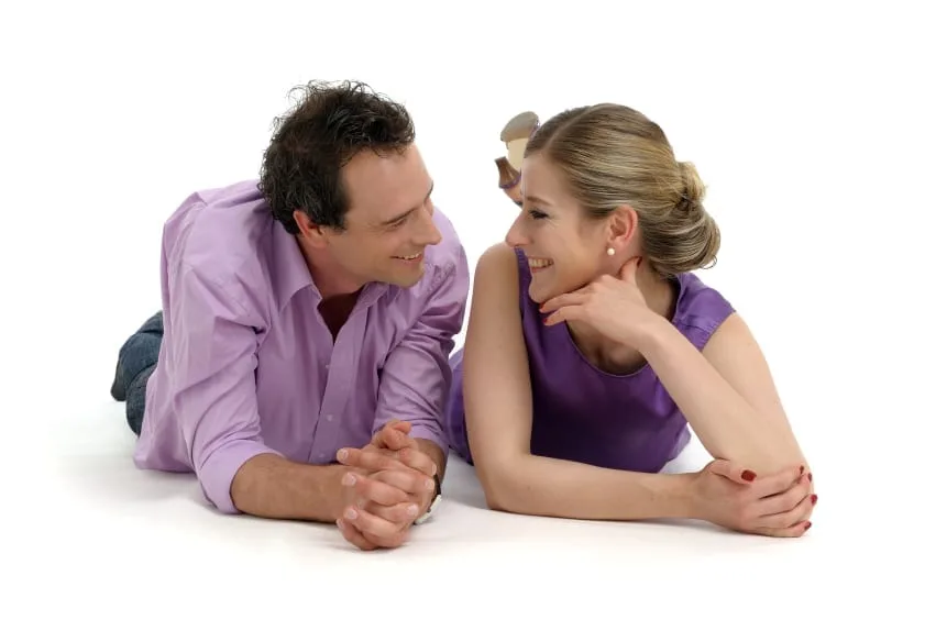Se préparer avant un premier rendez-vous : 12 conseils essentiels pour mettre toutes les chances de son côté 2 Pourquoi il est important de bien se préparer avant un premier rendez-vous