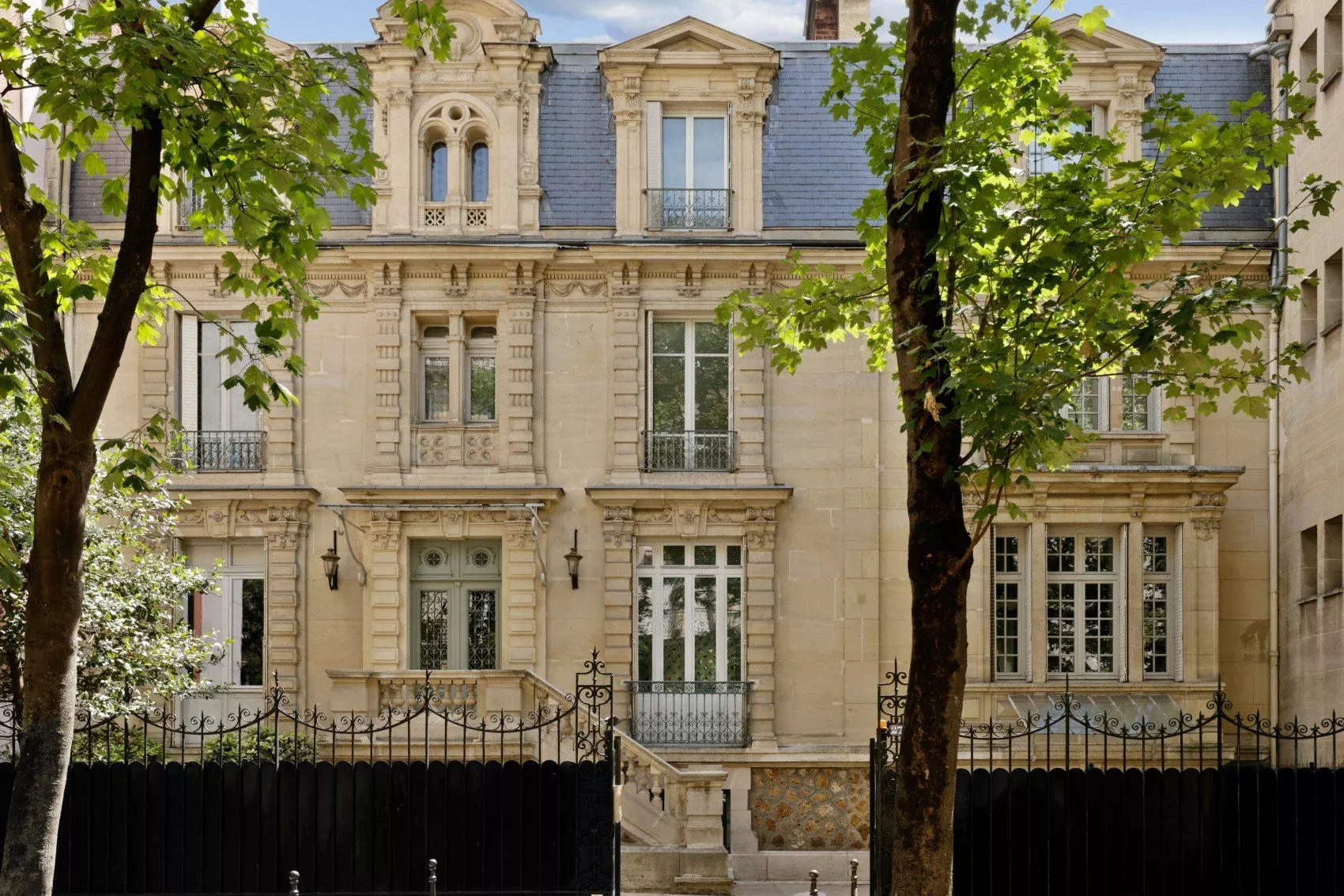 Hôtel discret à Paris : 7 quartiers à connaître pour rester discret 1 Hôtel discret à Paris