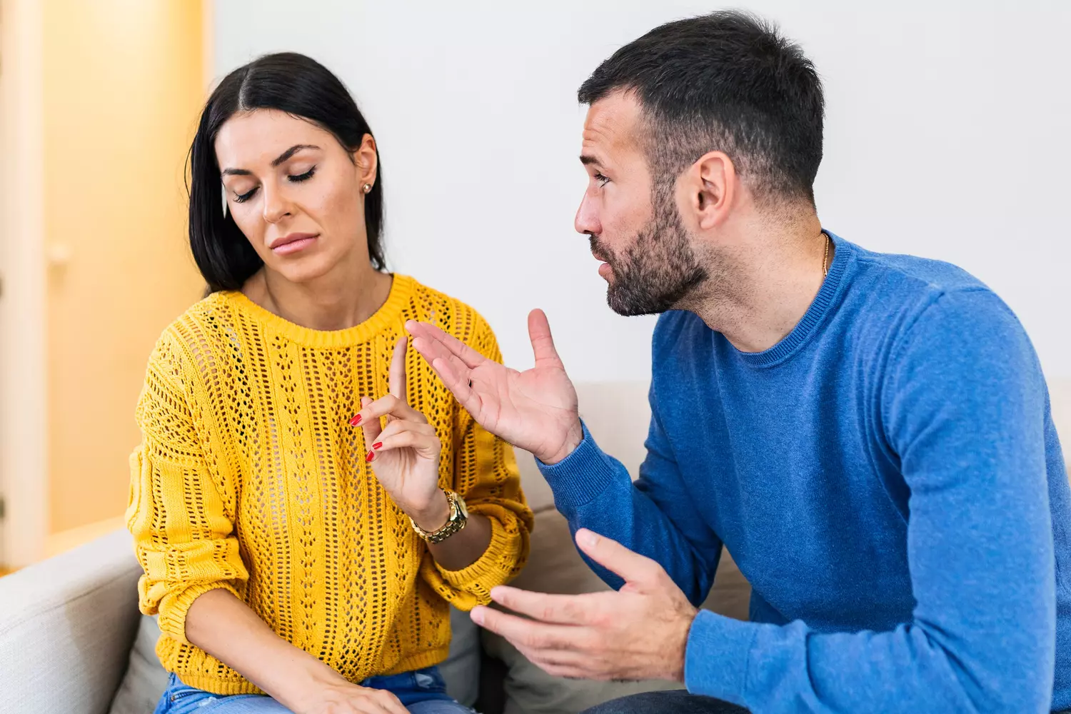 Relation toxique : 9 signes qui montrent que votre couple vous fait du mal 6 Relation toxique ou crise de couple